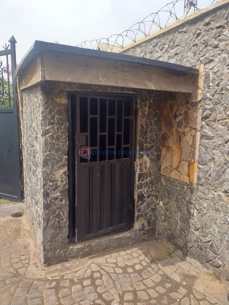 10 bedroom Detached Duplex For Sale Alogba Estate Ibeshe Ikorodu Lagos - 17