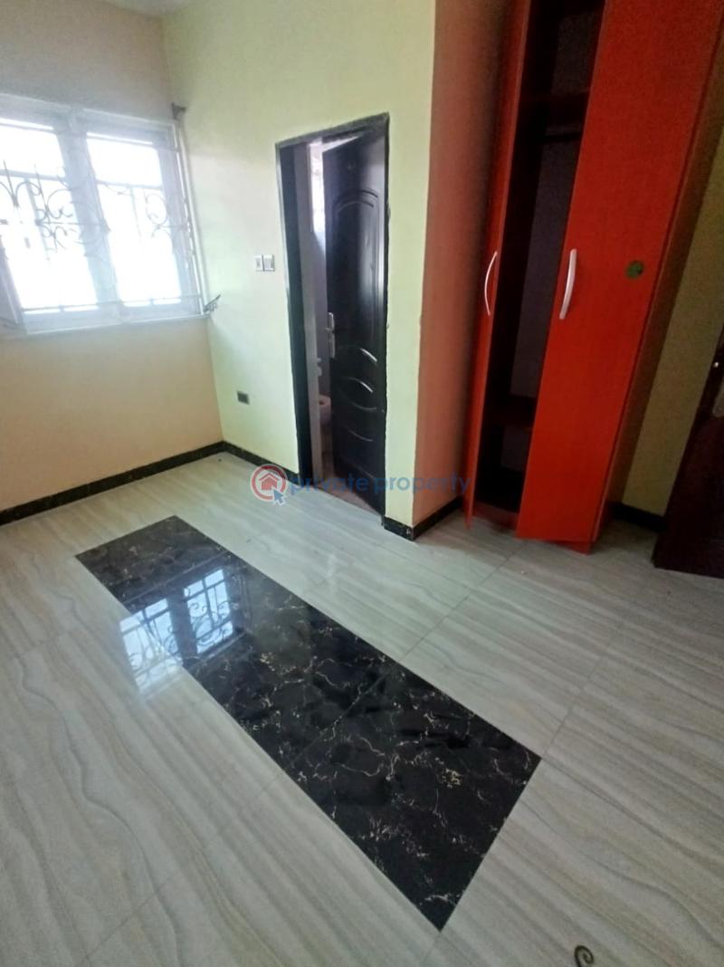 10 bedroom Detached Duplex For Sale Alogba Estate Ibeshe Ikorodu Lagos - 7
