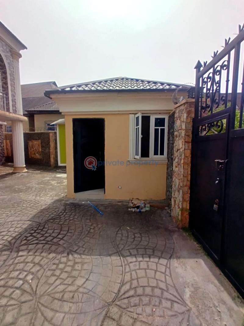 10 bedroom Detached Duplex For Sale Alogba Estate Ibeshe Ikorodu Lagos - 16
