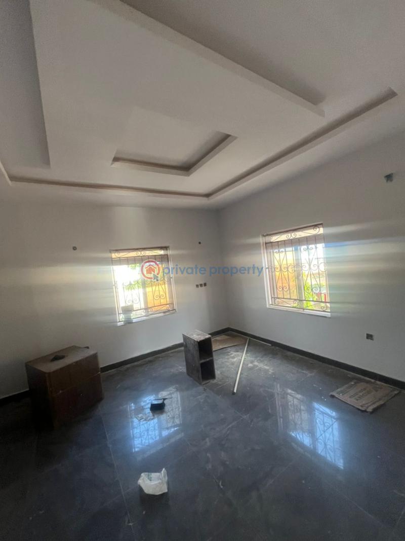 5 bedroom House For Sale Gaduwa Abuja Phase 2  - 4