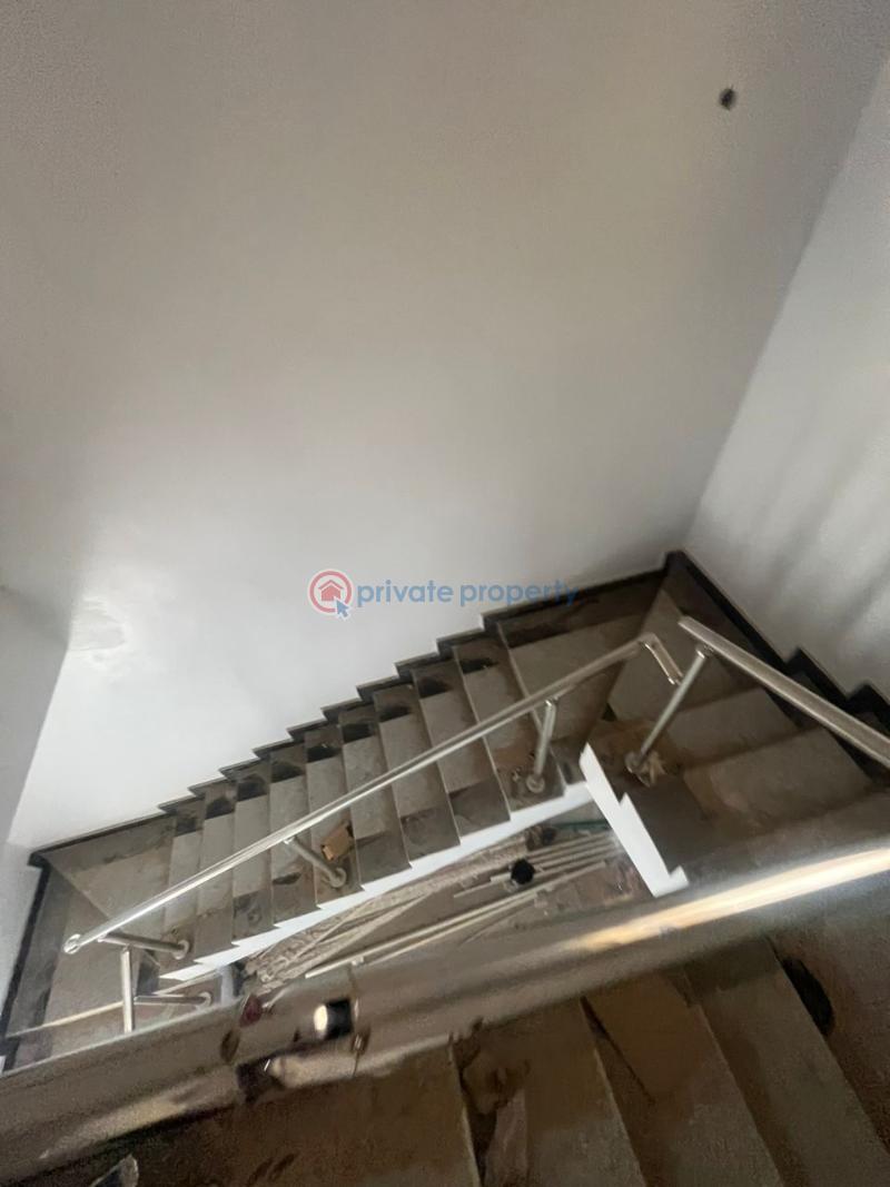 5 bedroom House For Sale Gaduwa Abuja Phase 2  - 3