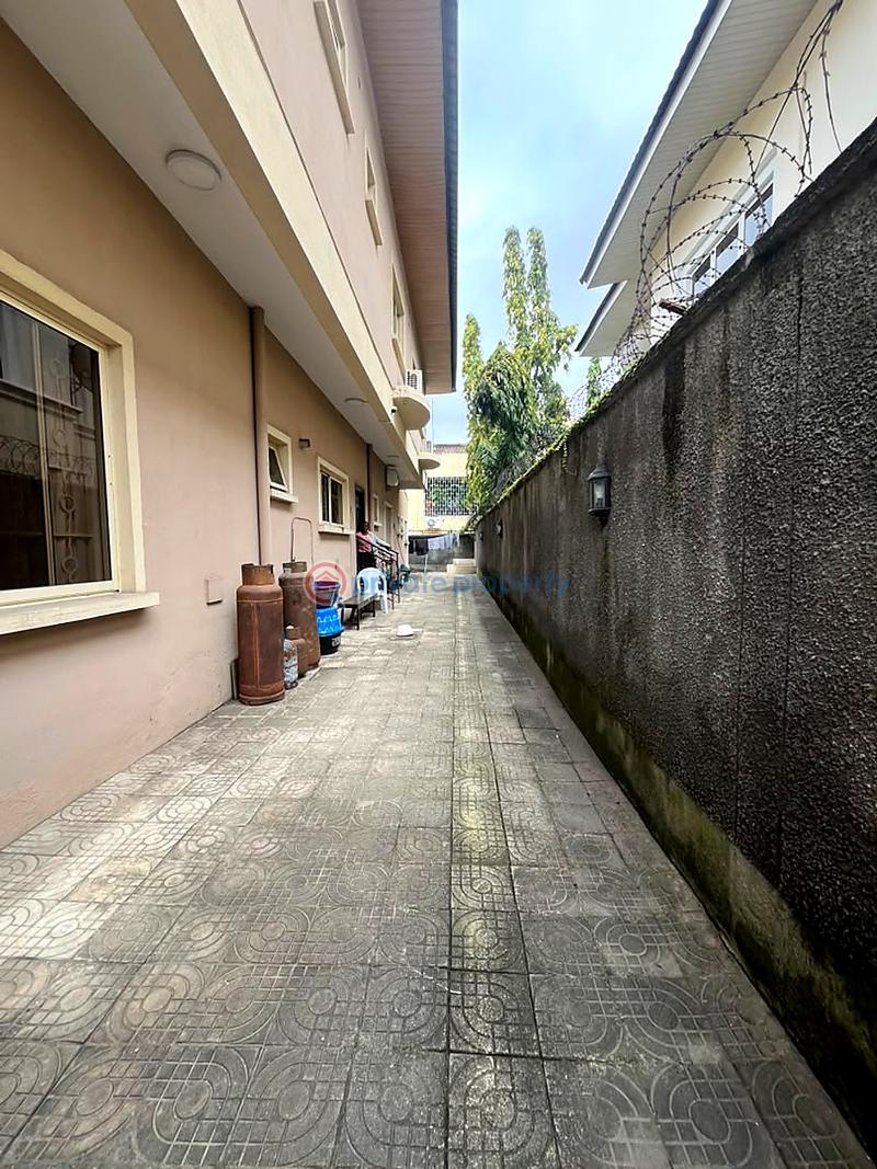 5 bedroom Flat & Apartment For Sale Lekki Phase 1 Lagos - 7