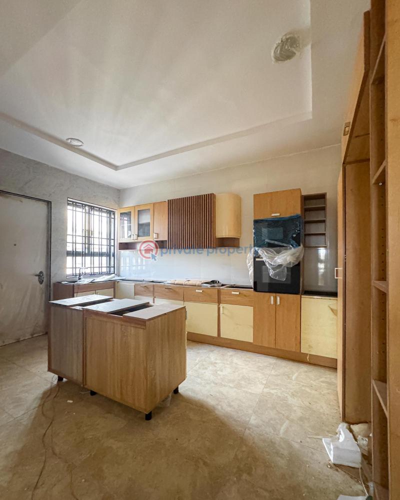 7 bedroom Detached Duplex For Sale Wuye Abuja Phase 2  - 2