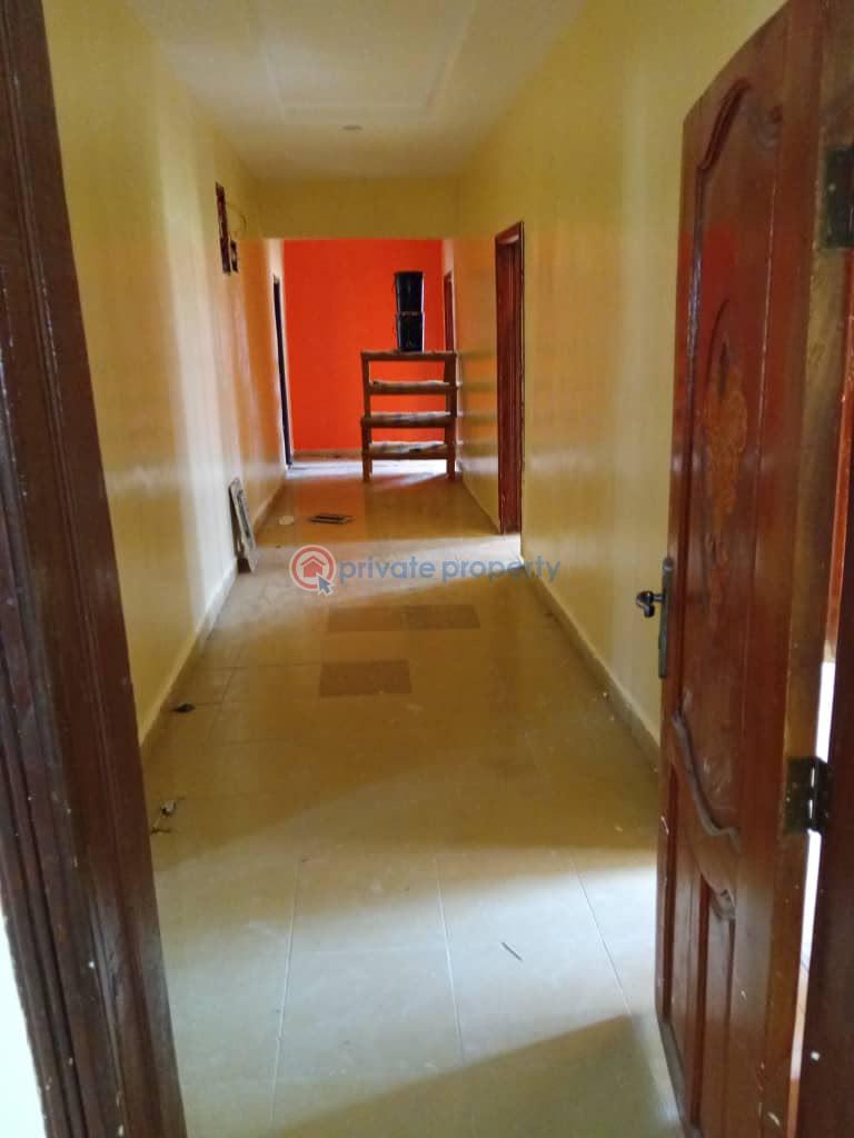 5 bedroom Bungalow For Rent Behind Taska Filling Station, Akala Express, Ibadan Akala Express Ibadan Oyo - 5