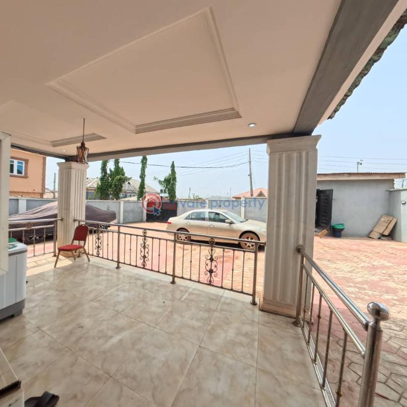 5 bedroom Bungalow For Sale Oluwo Abiolaway. Iyana Mortuary Abeokuta Ogun - 2