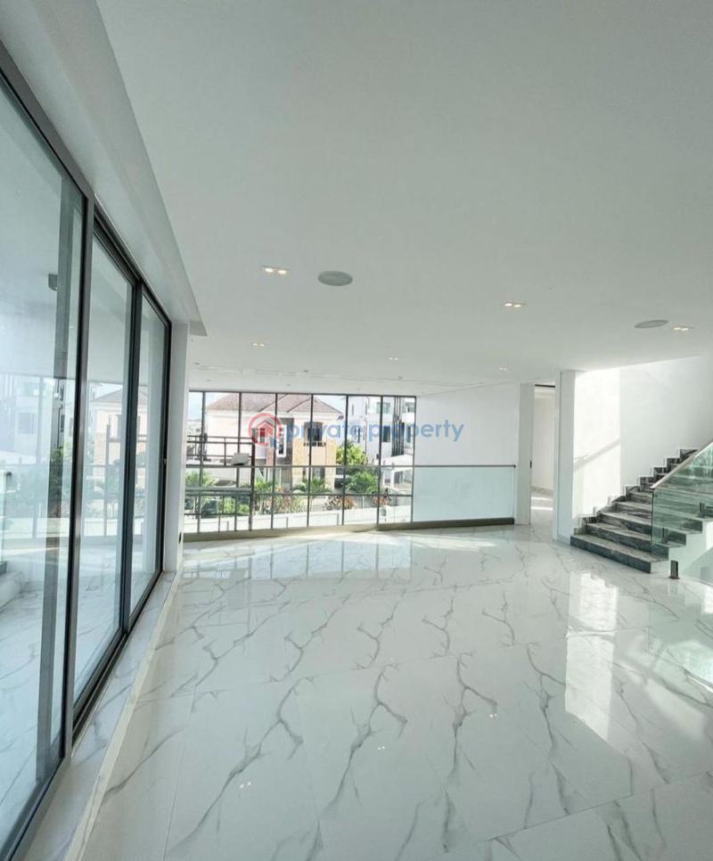 For sale 5 bedroom Duplex 📍lakes View Estate By Vgc, Lekki, Lagos