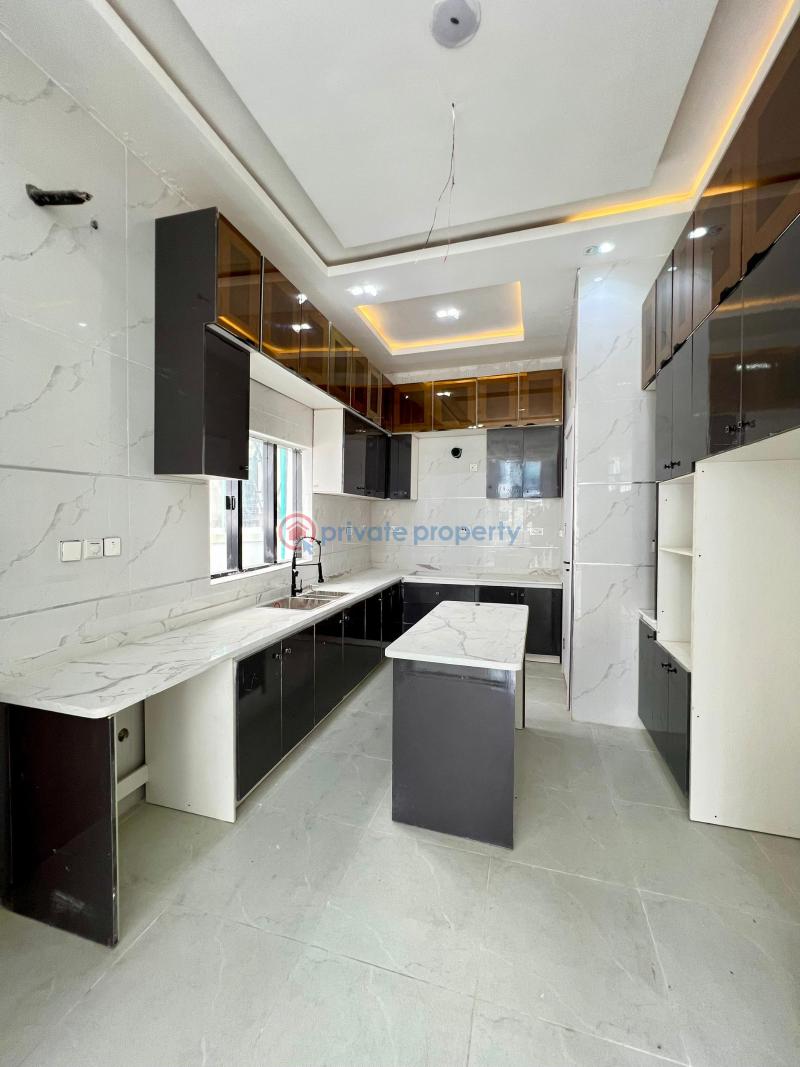 5 bedroom Detached Duplex For Sale Chevron Drive Lekki Lagos - 13