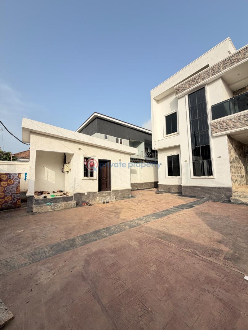 5 bedroom Detached Duplex For Sale Apo Resettlement Apo Abuja Phase 2  - 0