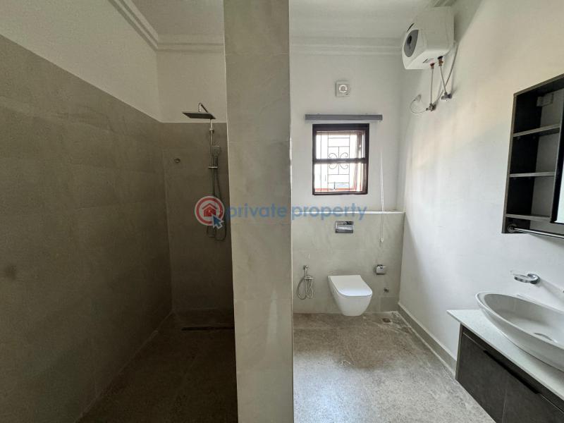 5 bedroom Detached Duplex For Sale Jahi Abuja Phase 2  - 4