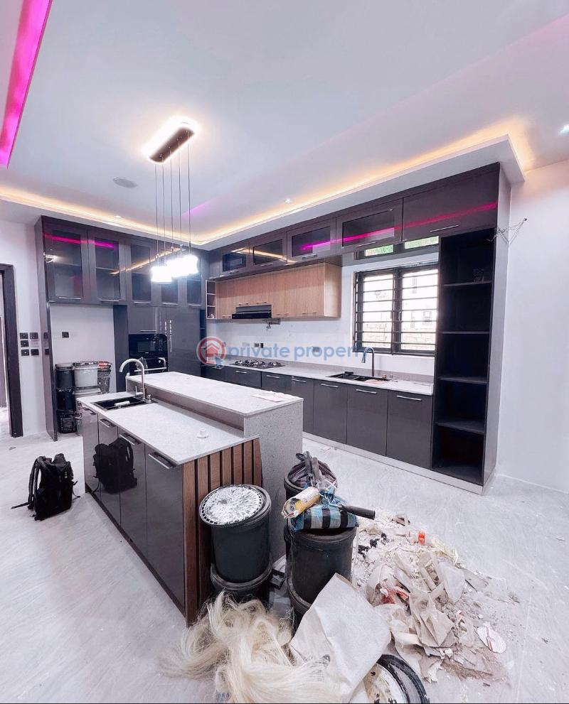 5 bedroom Detached Duplex For Sale Apo Abuja Phase 2  - 1