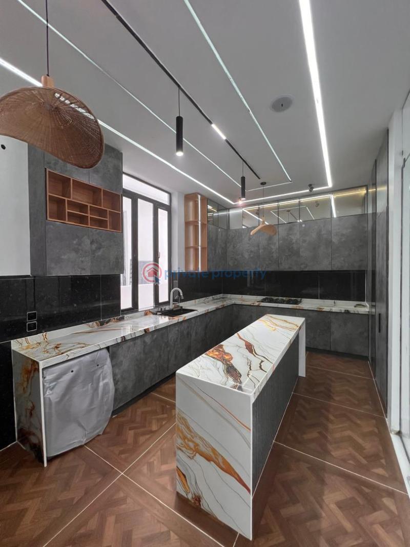 5 bedroom Detached Duplex For Sale Chevron Drive Lekki Lagos - 5