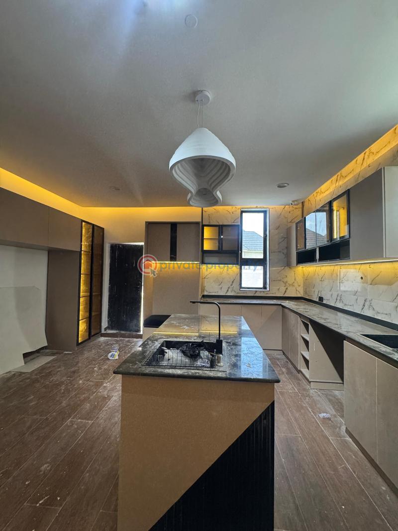 5 bedroom Detached Duplex For Sale Galadimawa Abuja Phase 3  - 2