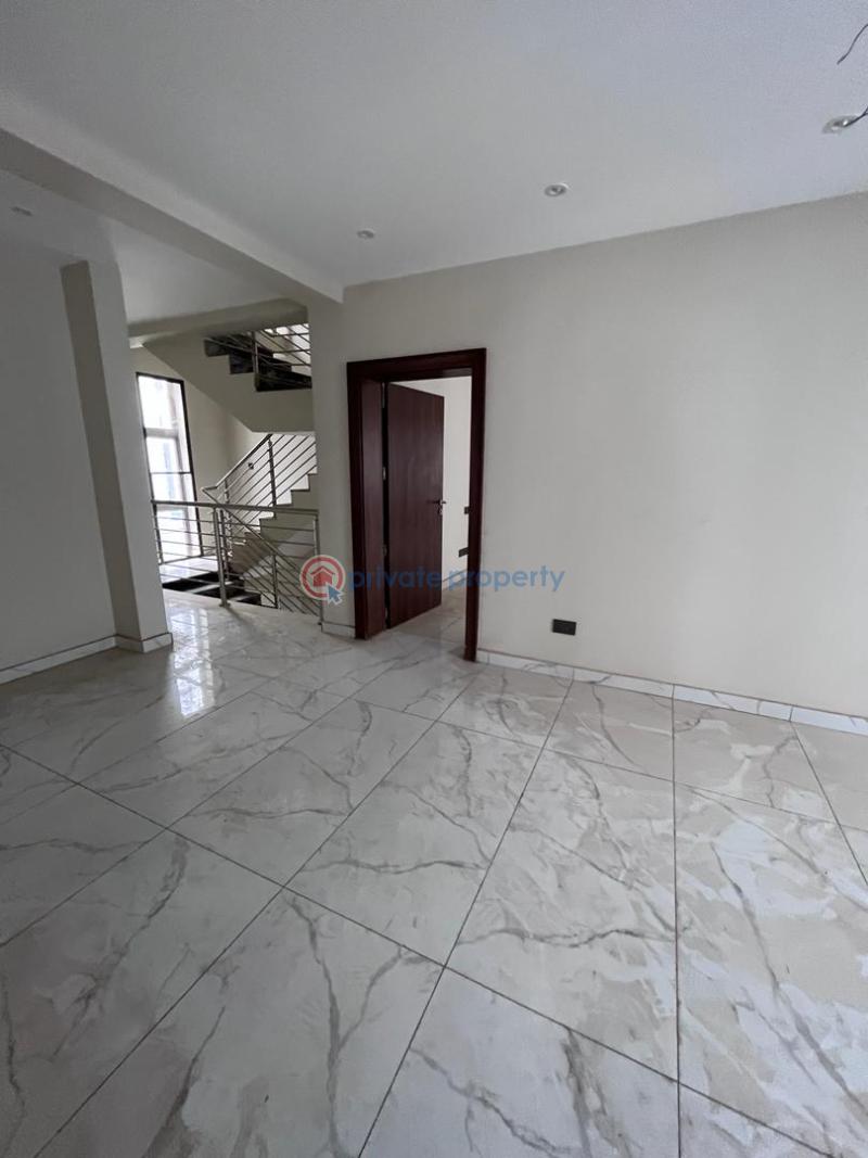 5 bedroom Detached Duplex For Sale Wuye Abuja Phase 2  - 4