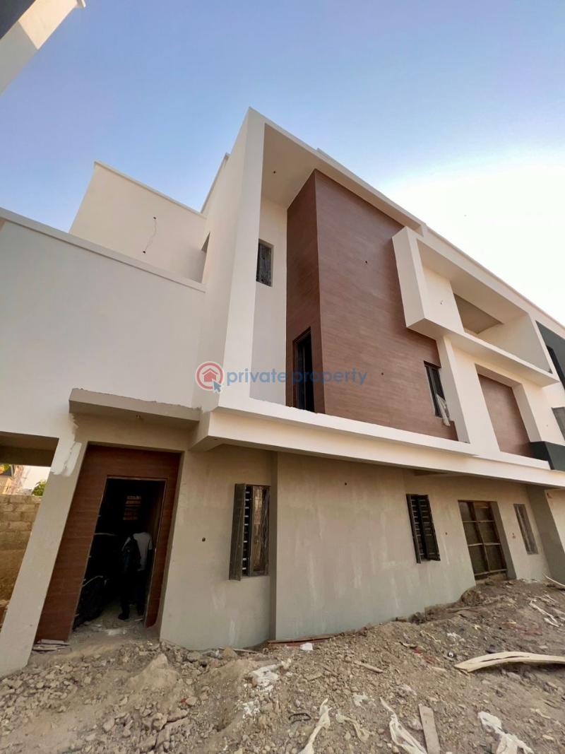 5 bedroom Duplex For Sale Guzape Abuja Phase 1  - 0