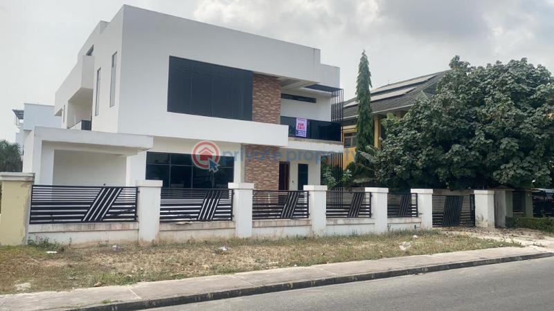 5 bedroom detached duplex | ajah, lekki - 11 5 bedroom Detached Duplex For Sale Lekki Lagos - 11
