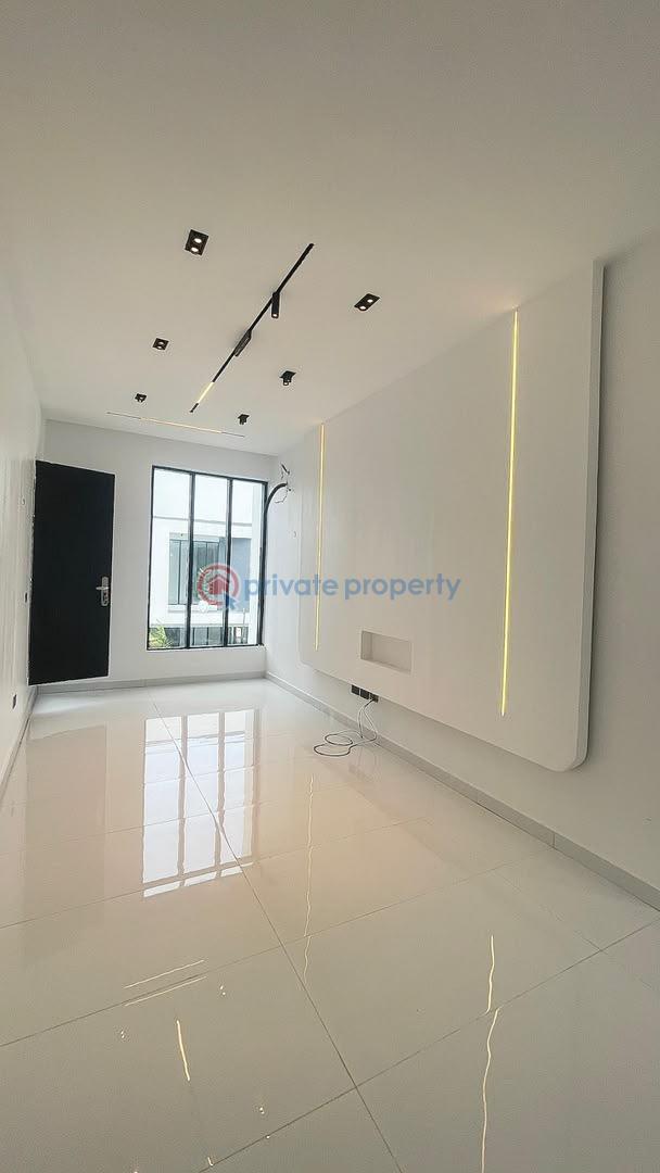 5 bedroom Detached Duplex For Sale Chevron Drive Lekki Lagos - 5