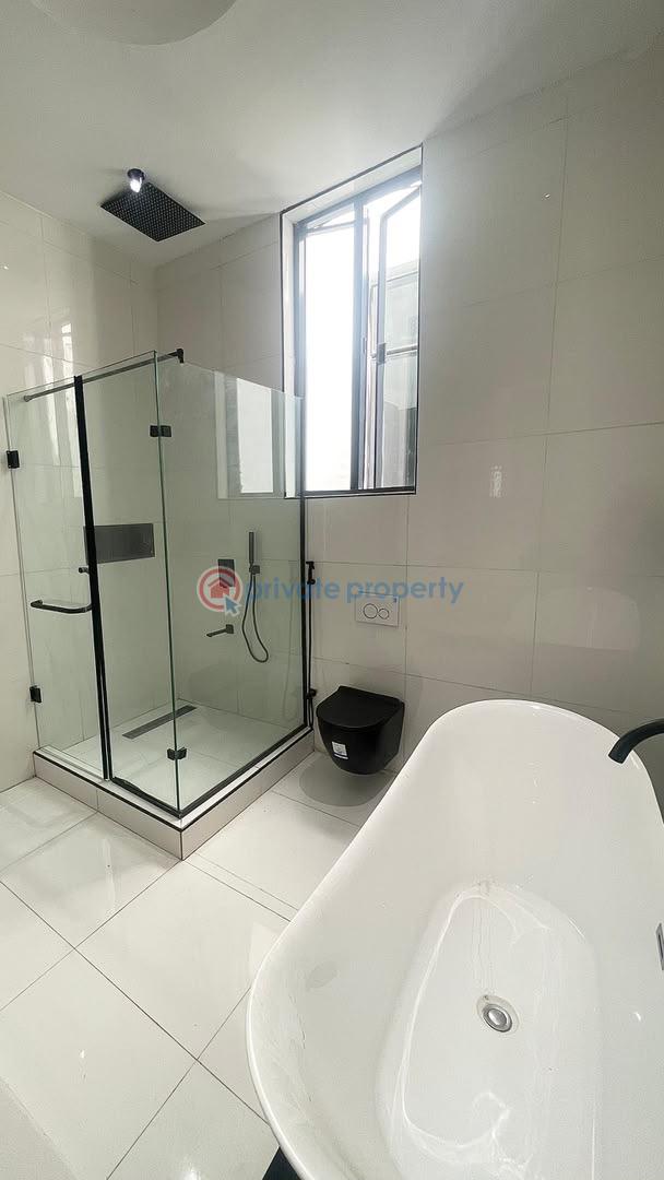 5 bedroom Detached Duplex For Sale Chevron Drive Lekki Lagos - 4