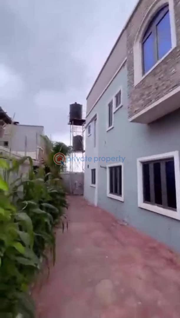 5 bedroom Detached Duplex For Sale Von Axis Lugbe Lugbe Abuja Phase 4  - 6
