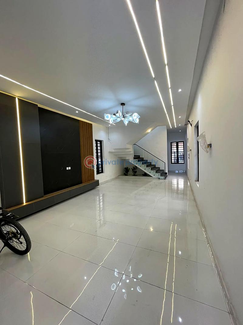 5 bedroom House For Sale Ajah Lagos - 1