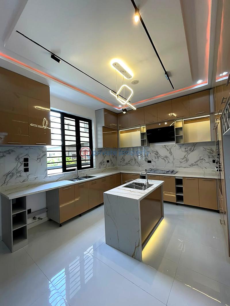 5 bedroom House For Sale Ajah Lagos - 3