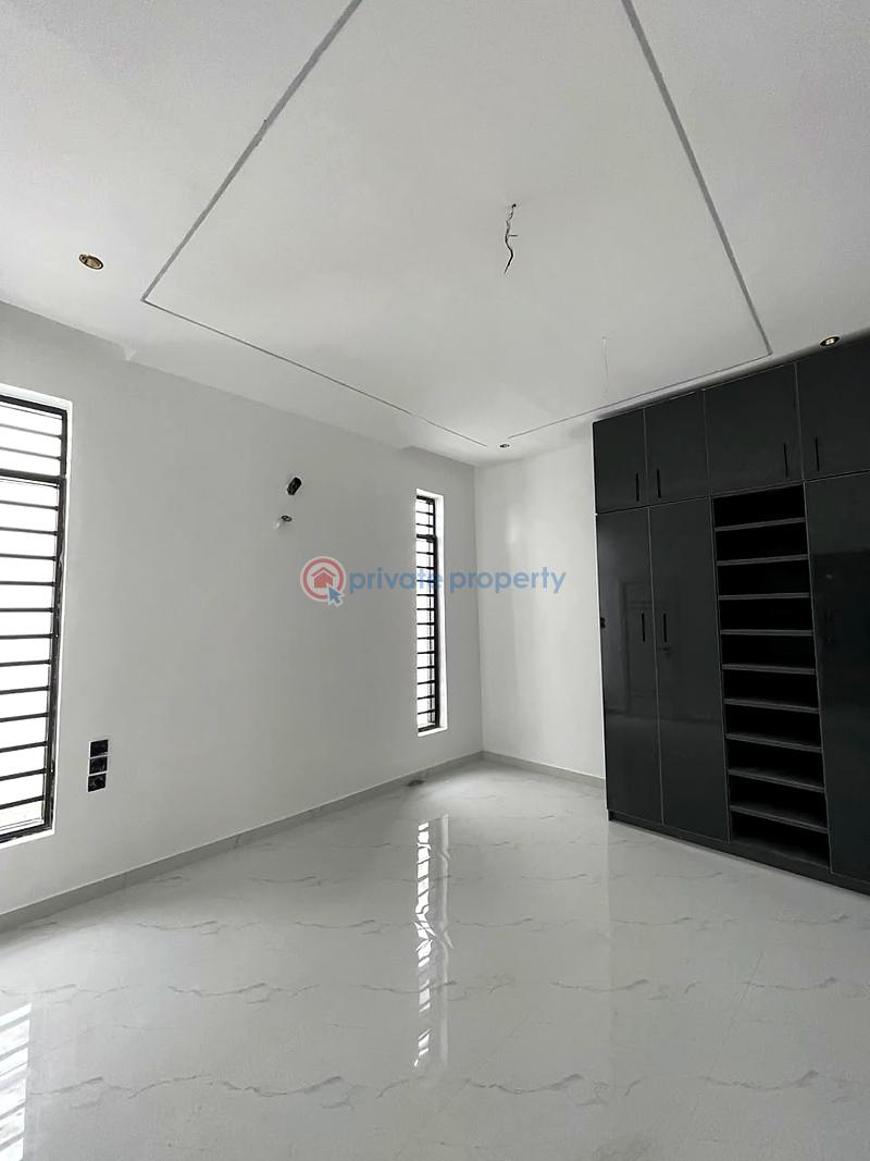 5 bedroom House For Sale Ajah Lagos - 1