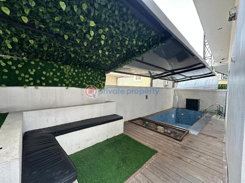 5 bedroom Detached Duplex For Sale Chevron Drive Lekki Lagos - 1