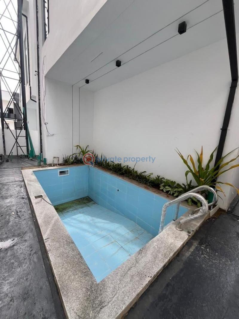 5 bedroom Detached Duplex For Sale Chevron Drive Lekki Lagos - 3
