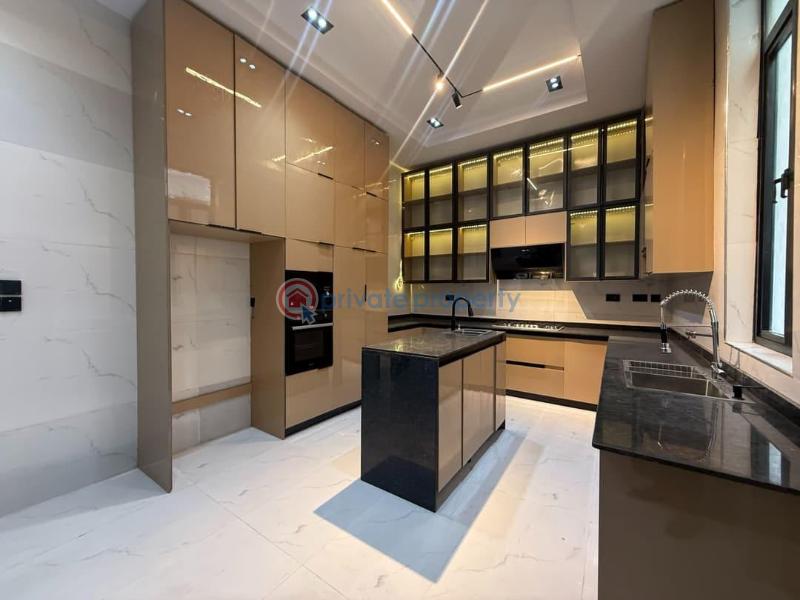 5 bedroom Detached Duplex For Sale Chevron Drive Lekki Lagos - 1