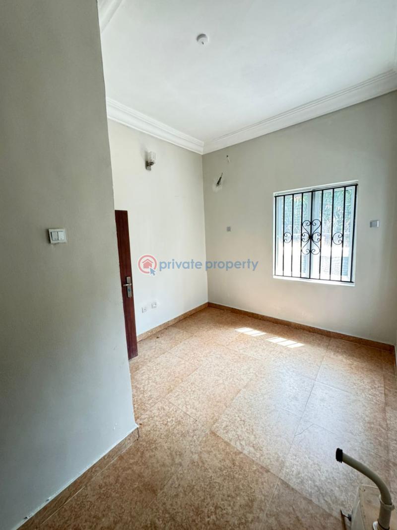 5 bedroom Detached Duplex For Sale Chevron Drive Lekki Lagos - 1