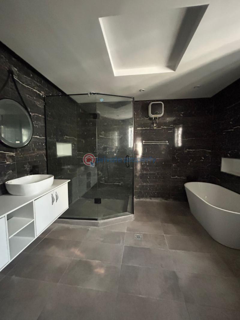 5 bedroom Detached Duplex For Sale Chevron Drive Lekki Lagos - 3