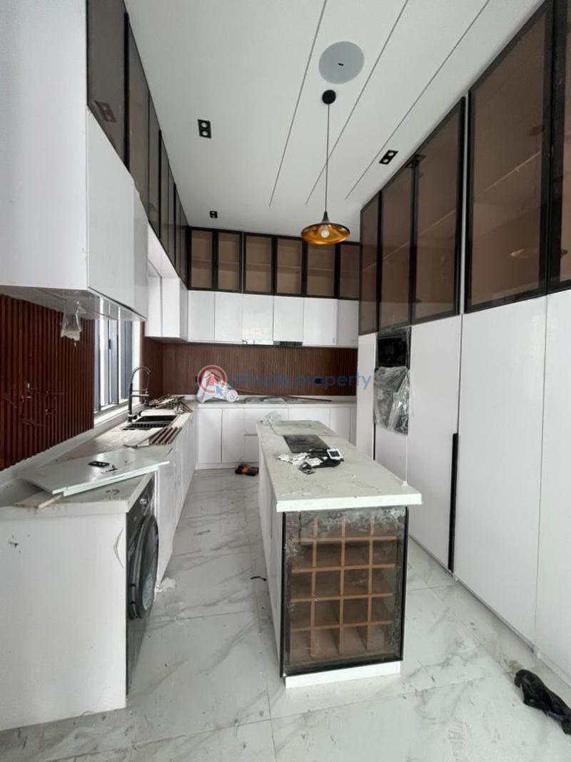 5 bedroom Detached Duplex For Sale Chevron Drive Lekki Lagos - 1