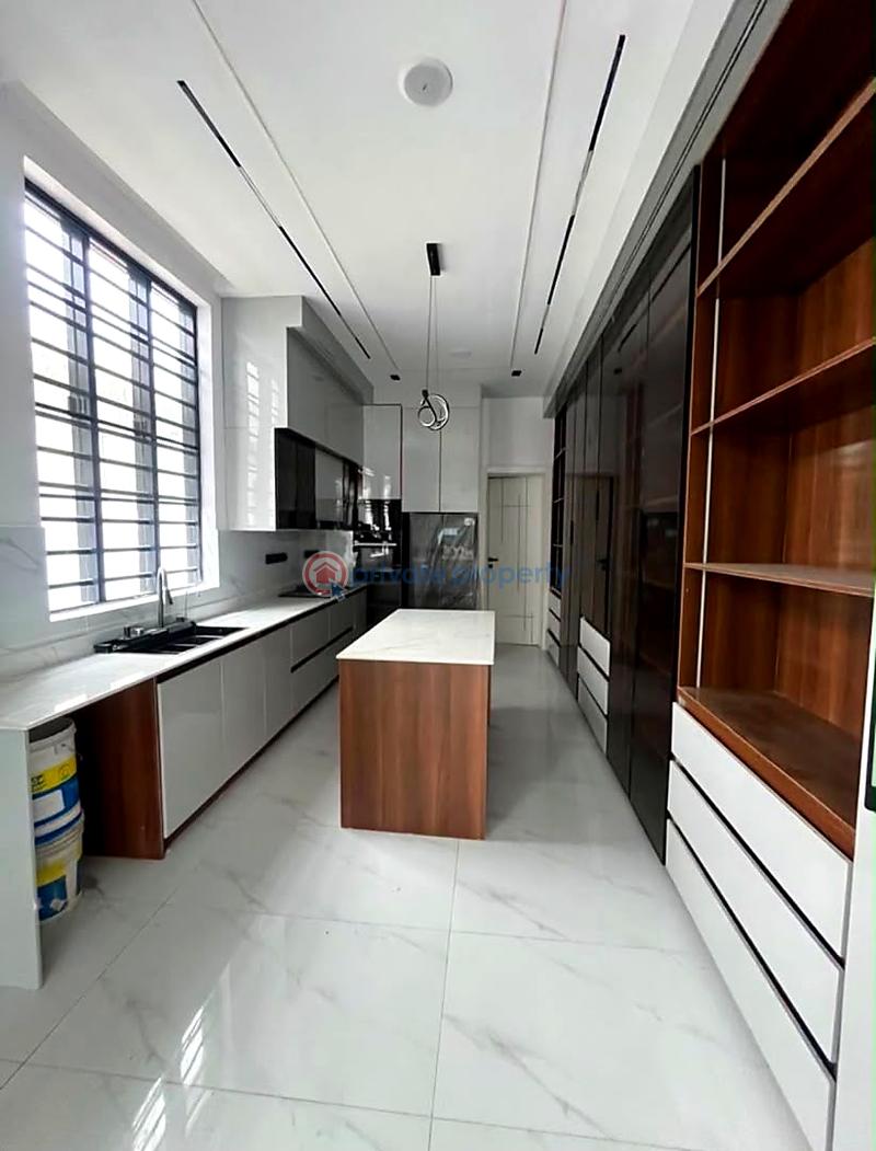 5 bedroom House For Sale Lekki Lagos - 3