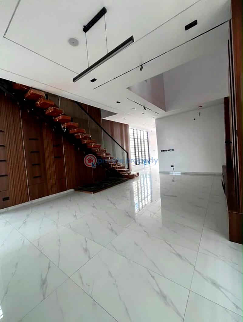 5 bedroom House For Sale Lekki Lagos - 2