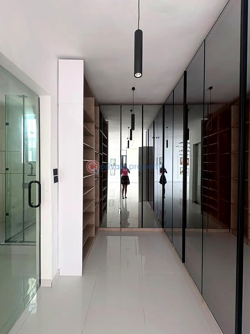 5 bedroom House For Sale Lekki Lagos - 3
