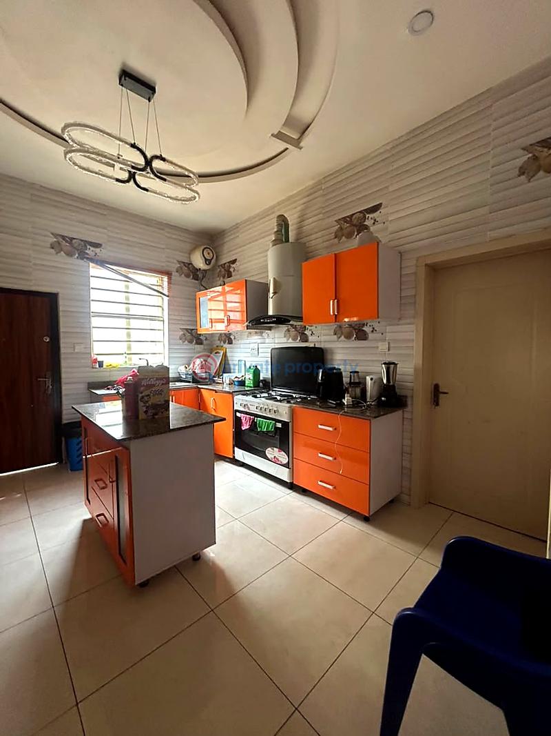 5 bedroom House For Rent Lekki Lagos - 3