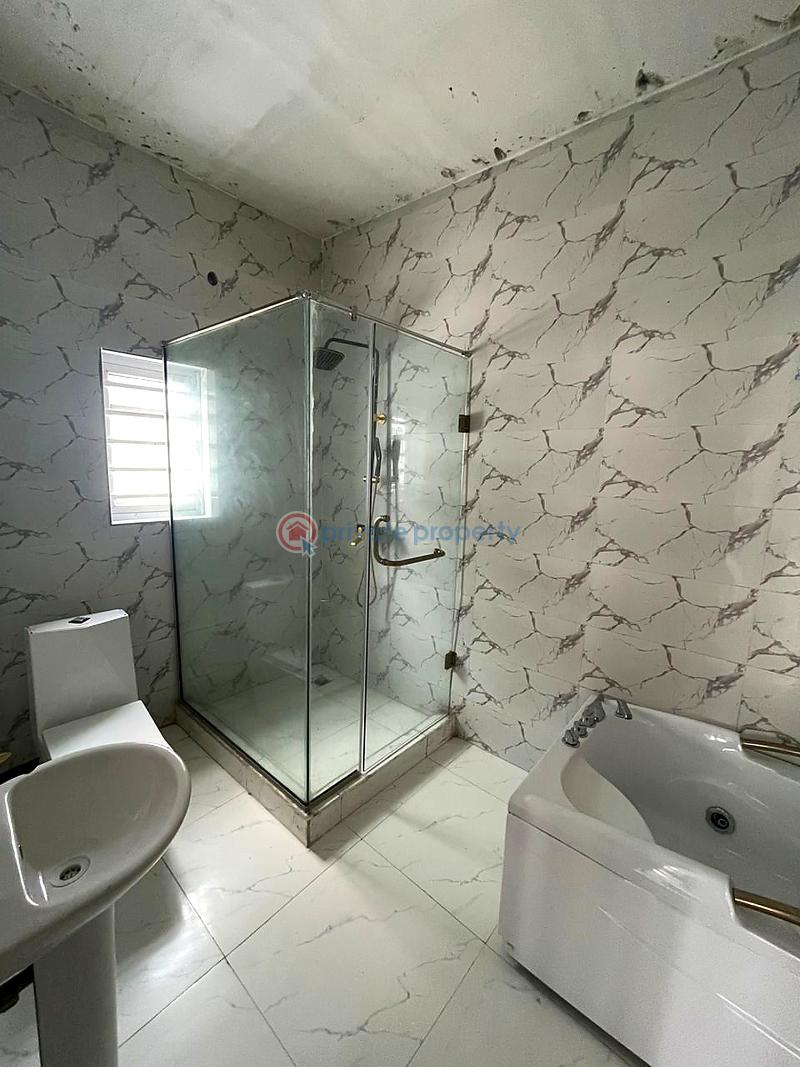 5 bedroom House For Sale Lekki Lagos - 4