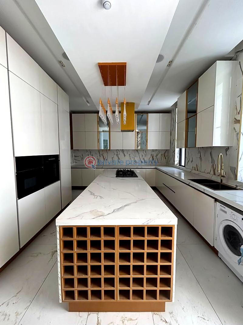 5 bedroom House For Sale Lekki Lagos - 2