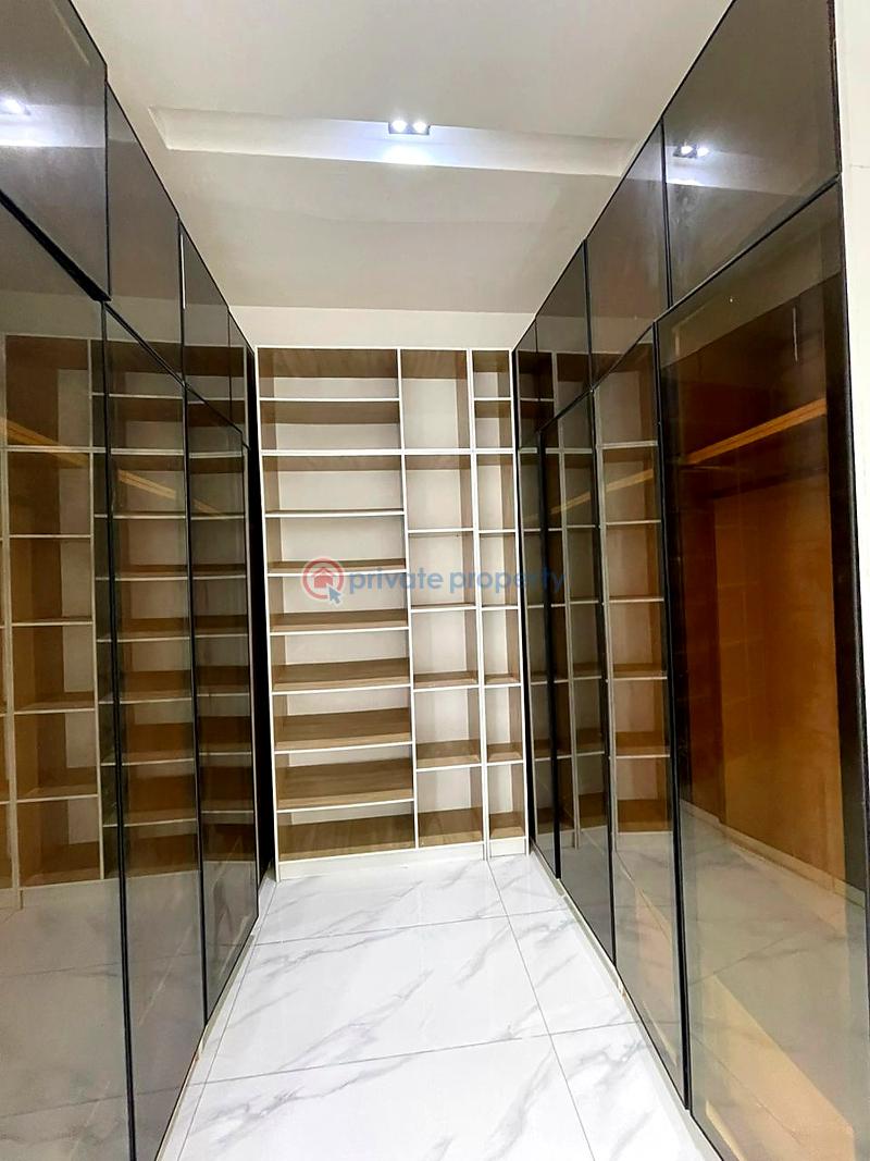 5 bedroom House For Sale Lekki Lagos - 3