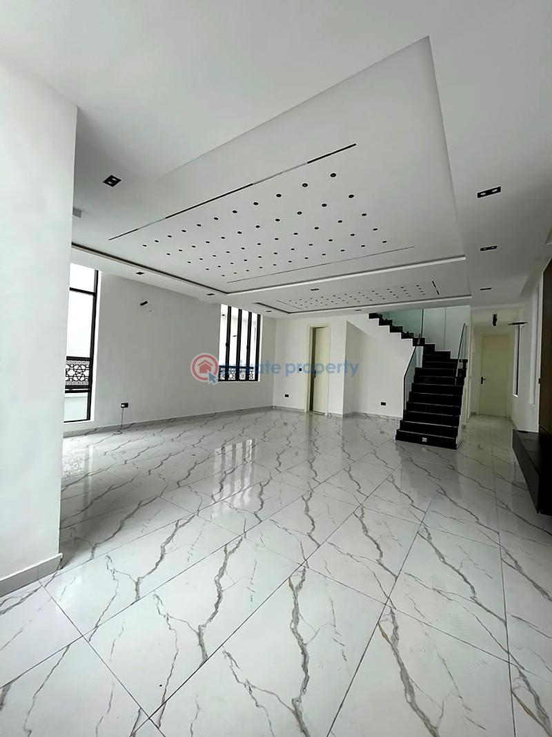 5 bedroom House For Sale Lekki Lagos - 1