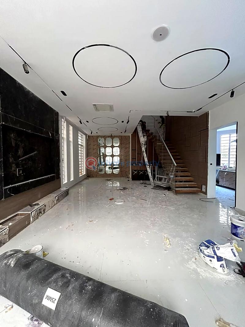 5 bedroom House For Sale Lekki Lagos - 2