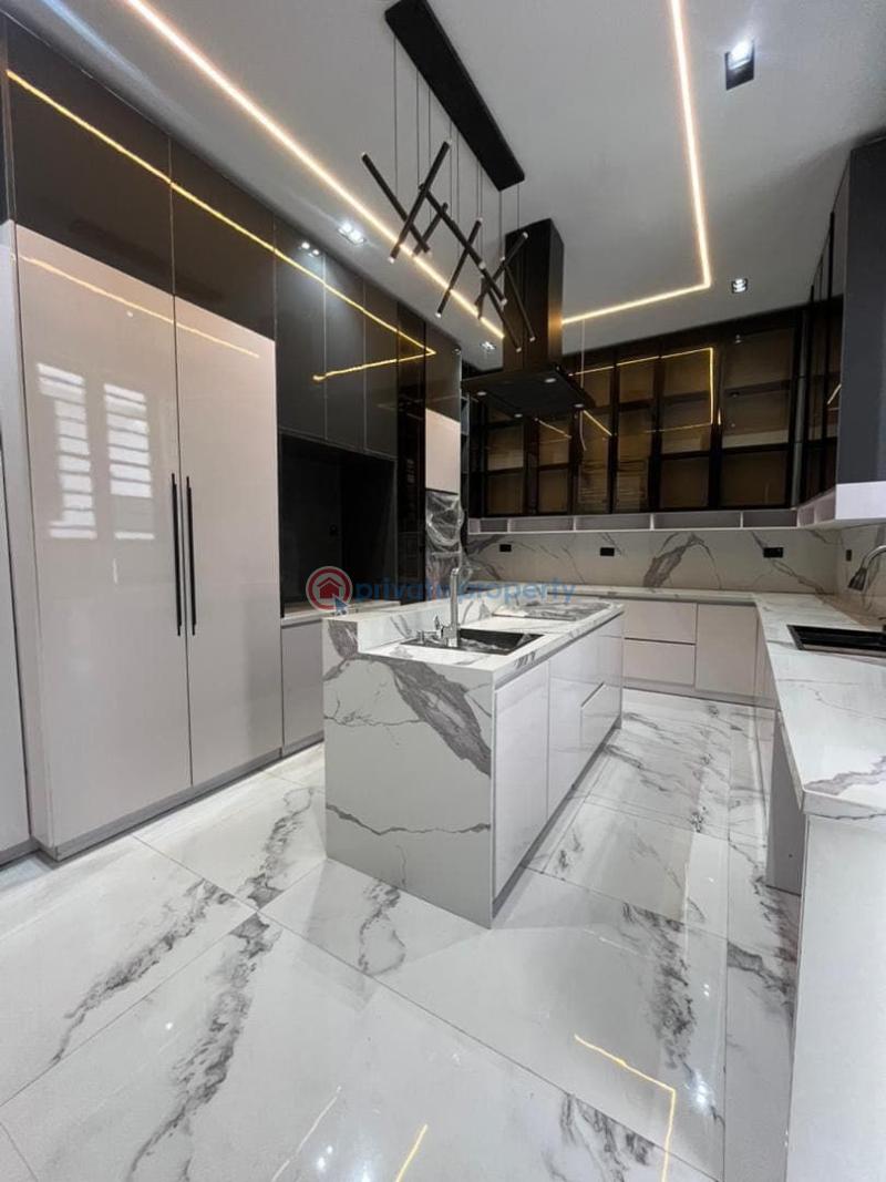 5 bedroom Detached Duplex For Sale Lekki Phase 1 Lagos - 9