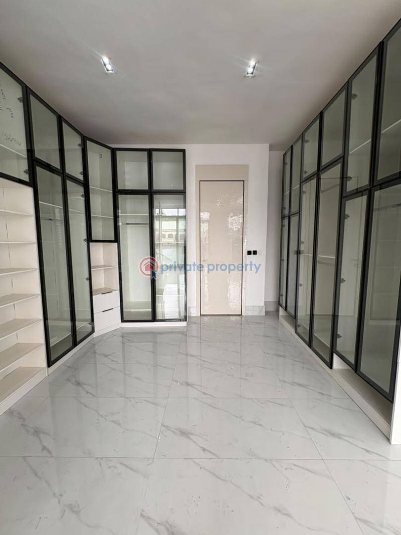 5 bedroom Detached Duplex For Sale Chevron Drive Lekki Lagos - 8