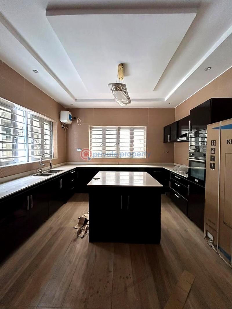 5 bedroom House For Sale Lekki Lagos - 2