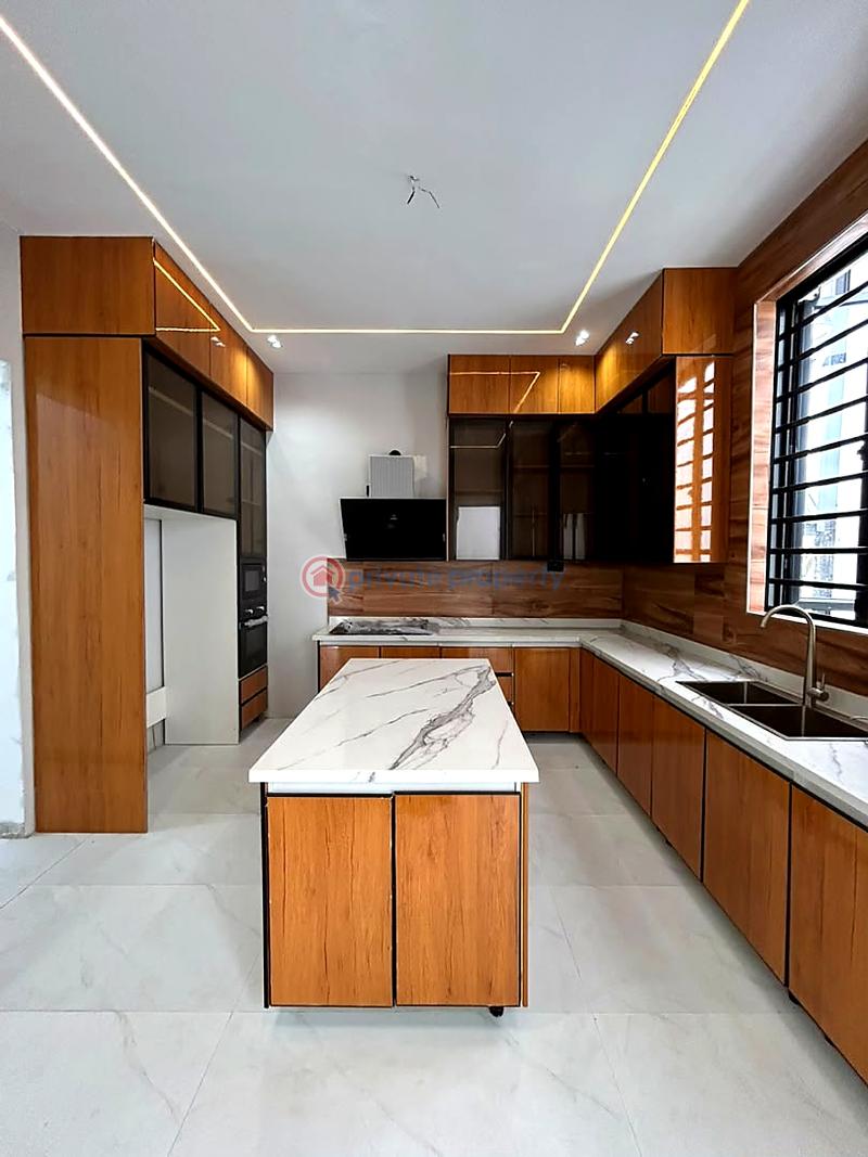 5 bedroom House For Sale Lekki Lagos - 7