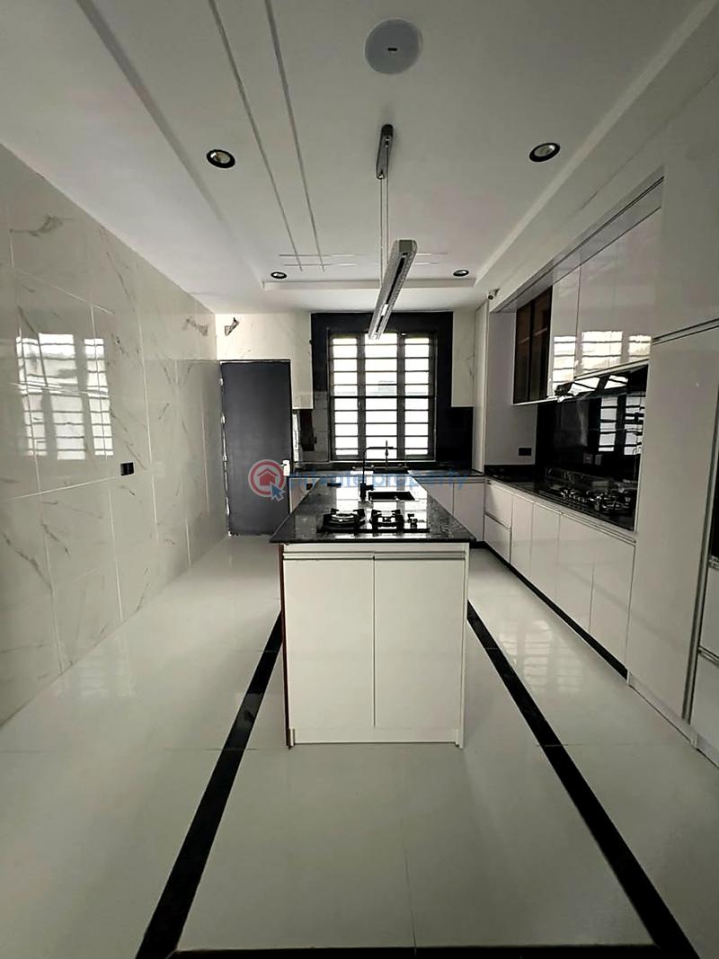 5 bedroom House For Sale Lekki Lagos - 6