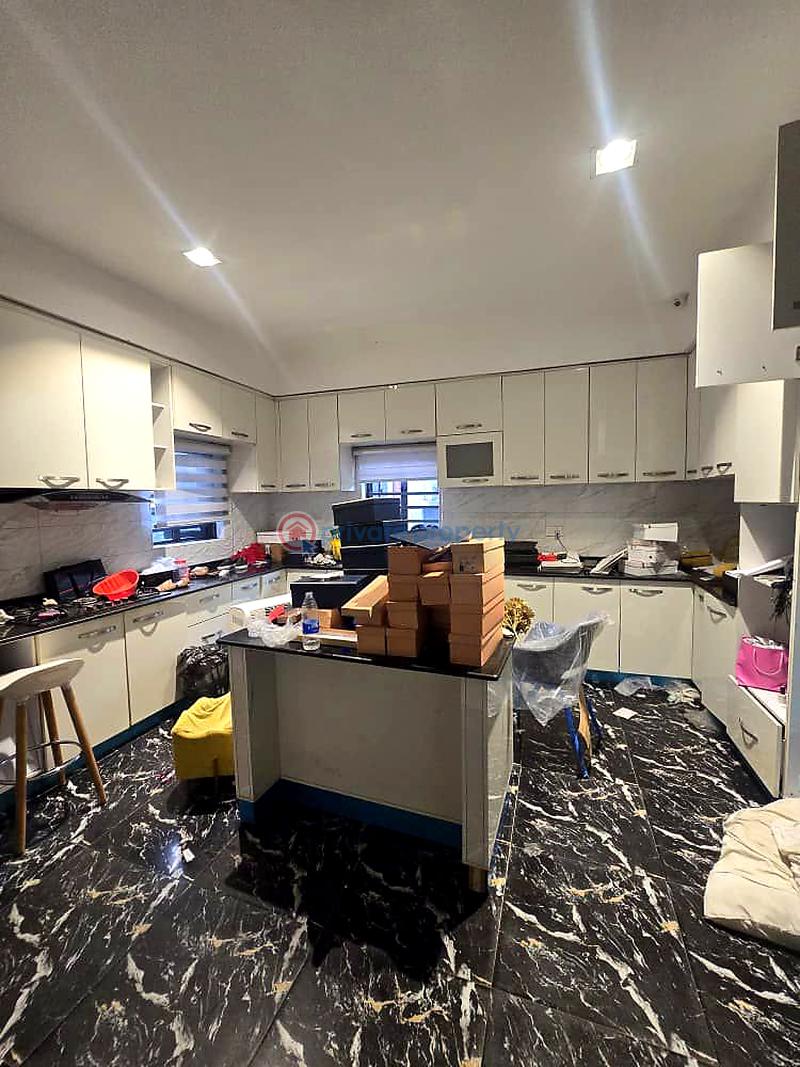 5 bedroom House For Sale Lekki Lagos - 3