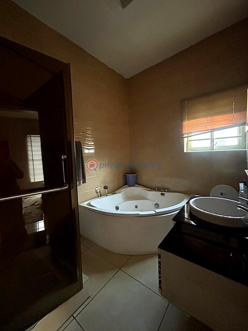 5 bedroom House For Rent Lekki Lagos - 7