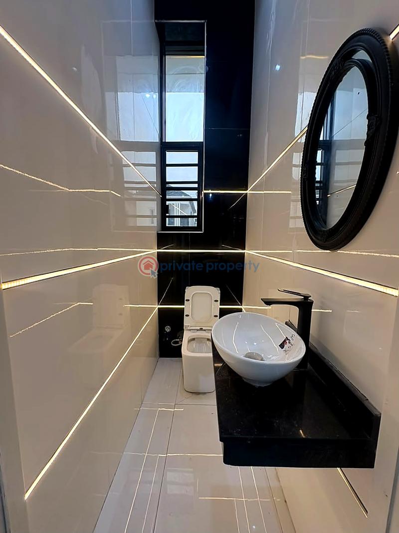 5 bedroom House For Sale Lekki Lagos - 2
