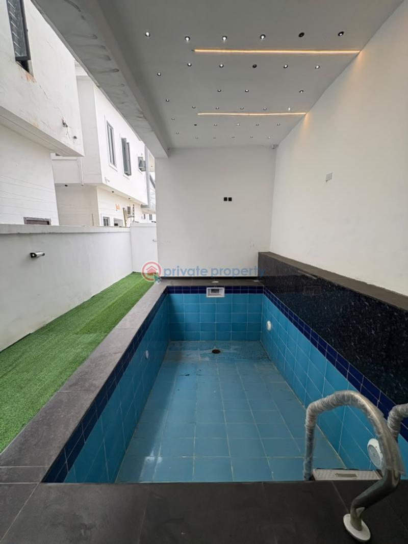 5 bedroom Detached Duplex For Sale Chevron Drive Lekki Lagos - 2