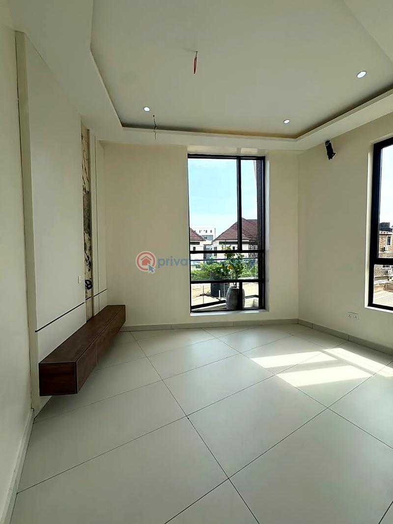 5 bedroom House For Sale Lekki Lagos - 4